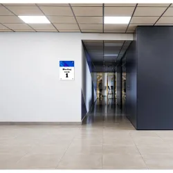 Plaque murale avec fixations - Intérieur-Panneau Mural Altumis