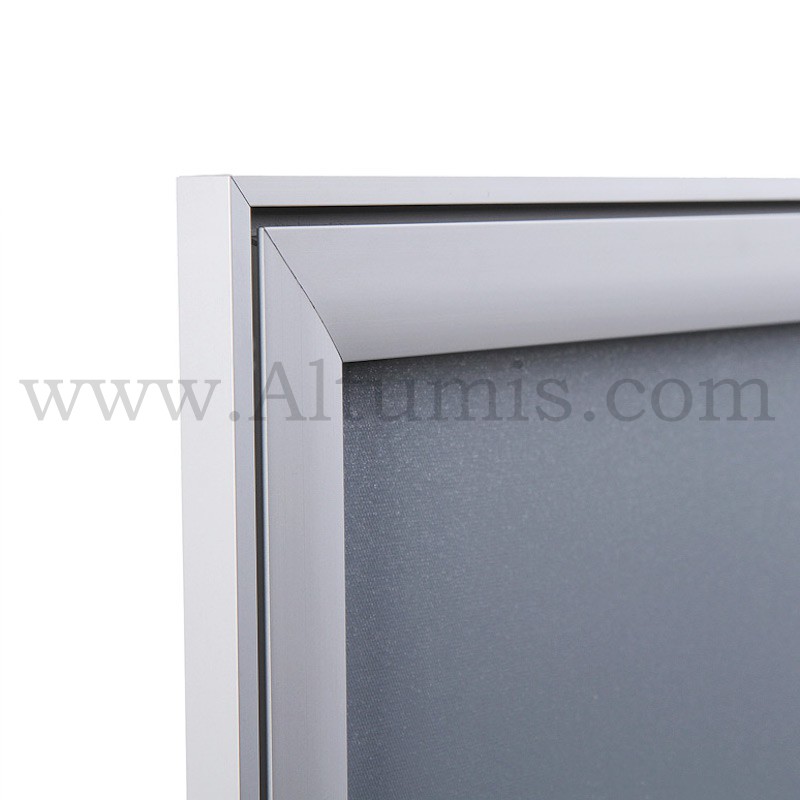 Cadre Clic-Clac d'affichage en aluminium anodisé. Profil 37mm. Altumis