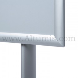 Porte affiche sur pied A4/A3 STANDARD. Profil Aluminium anodisé 25 mm. Porte affiche simple ou double face. Altumis